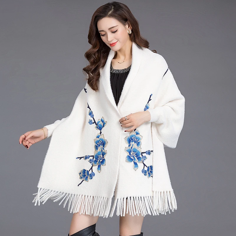 

Wholesale Ladies Jacquard With Tassels Sueters De Mujer Brand Pashmina Winter Mink Fur Cashmere Shawls Women's Cape And Poncho