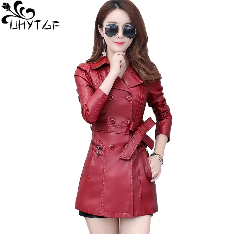 UHYTGF 4XL Jaket Wanita Ramping Baru Pakaian Luar Penahan Angin Kulit Musim Gugur Musim Dingin Mantel Kulit Ukuran Longgar Kancing Dua Baris 958