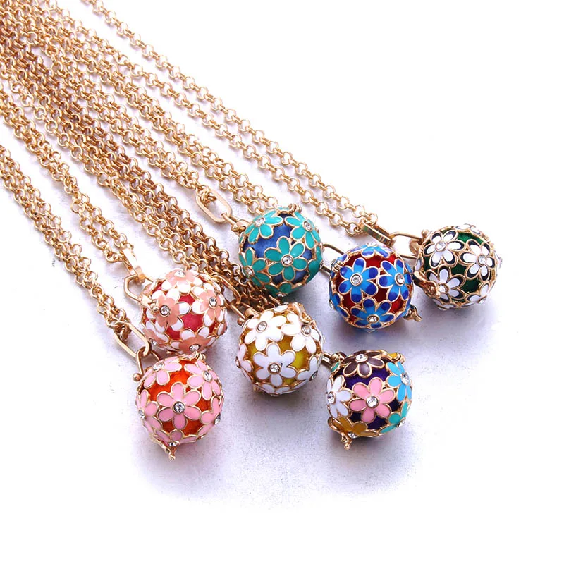 New Flower Vintage Aromatherapy lockets Perfume aromatherapy essential oil diffuser necklace Bell ball pregnant woman necklace