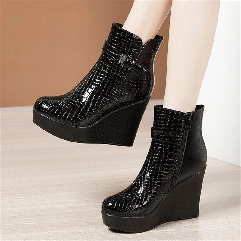 New spring Autumn Women Ankle Boots Women wedge platform high heels Boots Solid Lace-up Fashion Ladies shoes Plus size 33-43