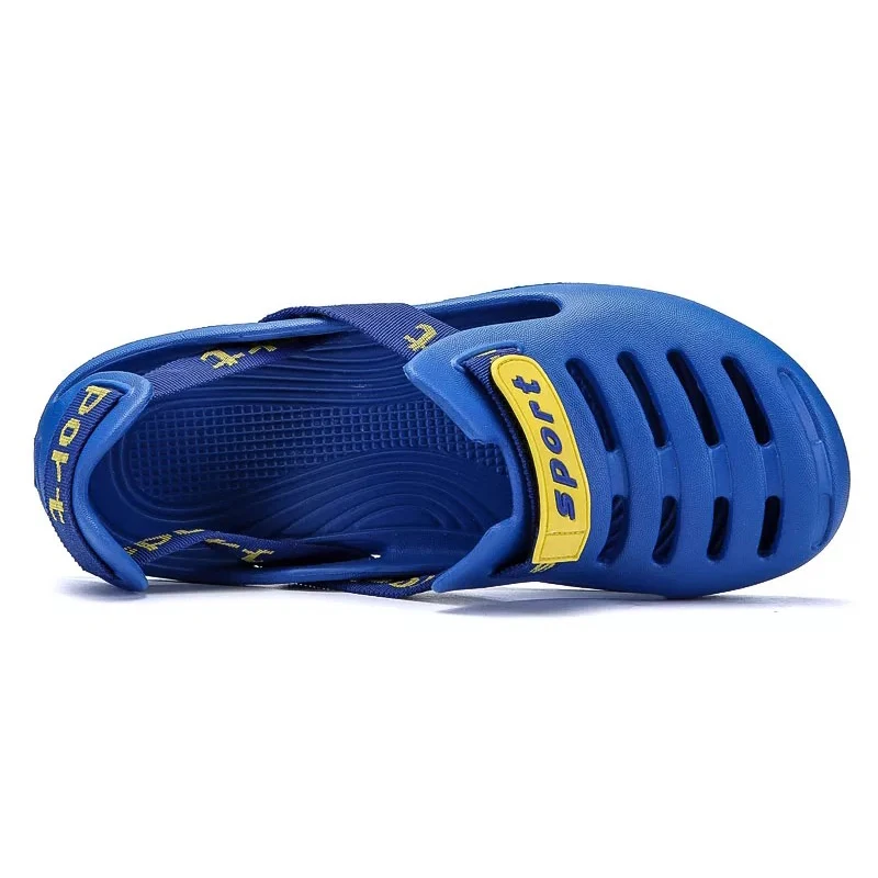 Summer Fashion Sandals Men Outdoor Mesh Beach Breathable Mens hole Shoes Wear Casual beach slippers Big Size 39-44 image 3