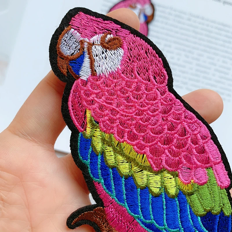 Clothing Accessories Wholesale patches Badges Cartoon animal Parrot Embroidery patch  Sewing Supplies iron on badges