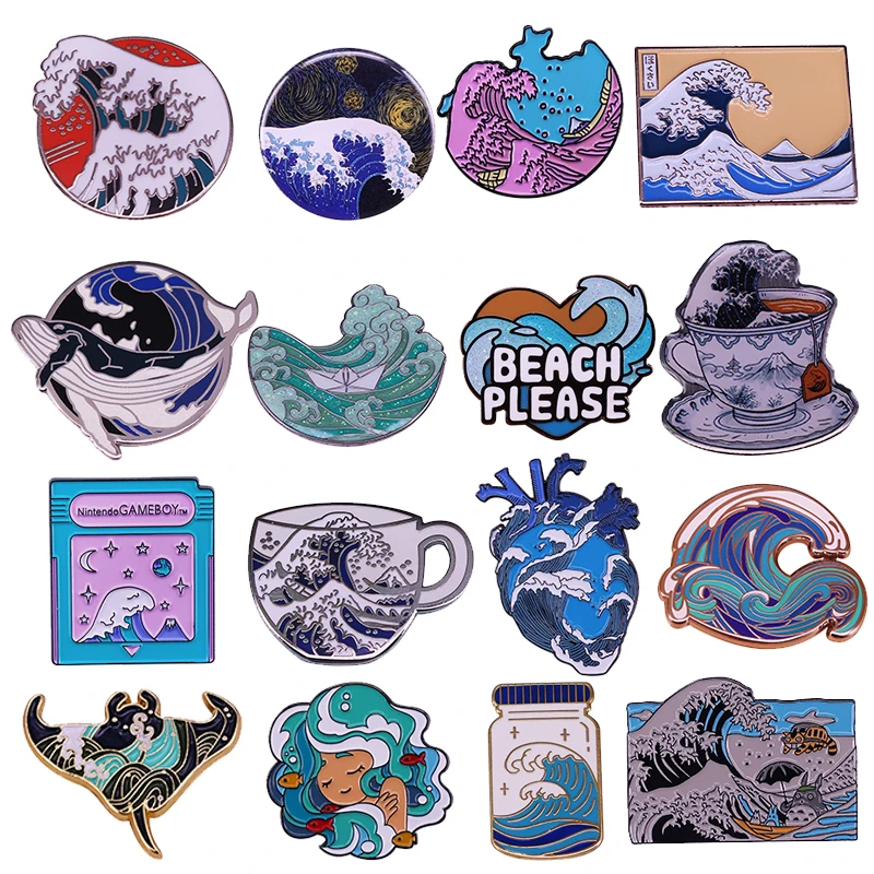 The Great Wave of Kanagawa Enamel Pin Heart Tea Manta Ray Waves Ocean Badge Japanese Artist Hokusai Painting Art Brooch