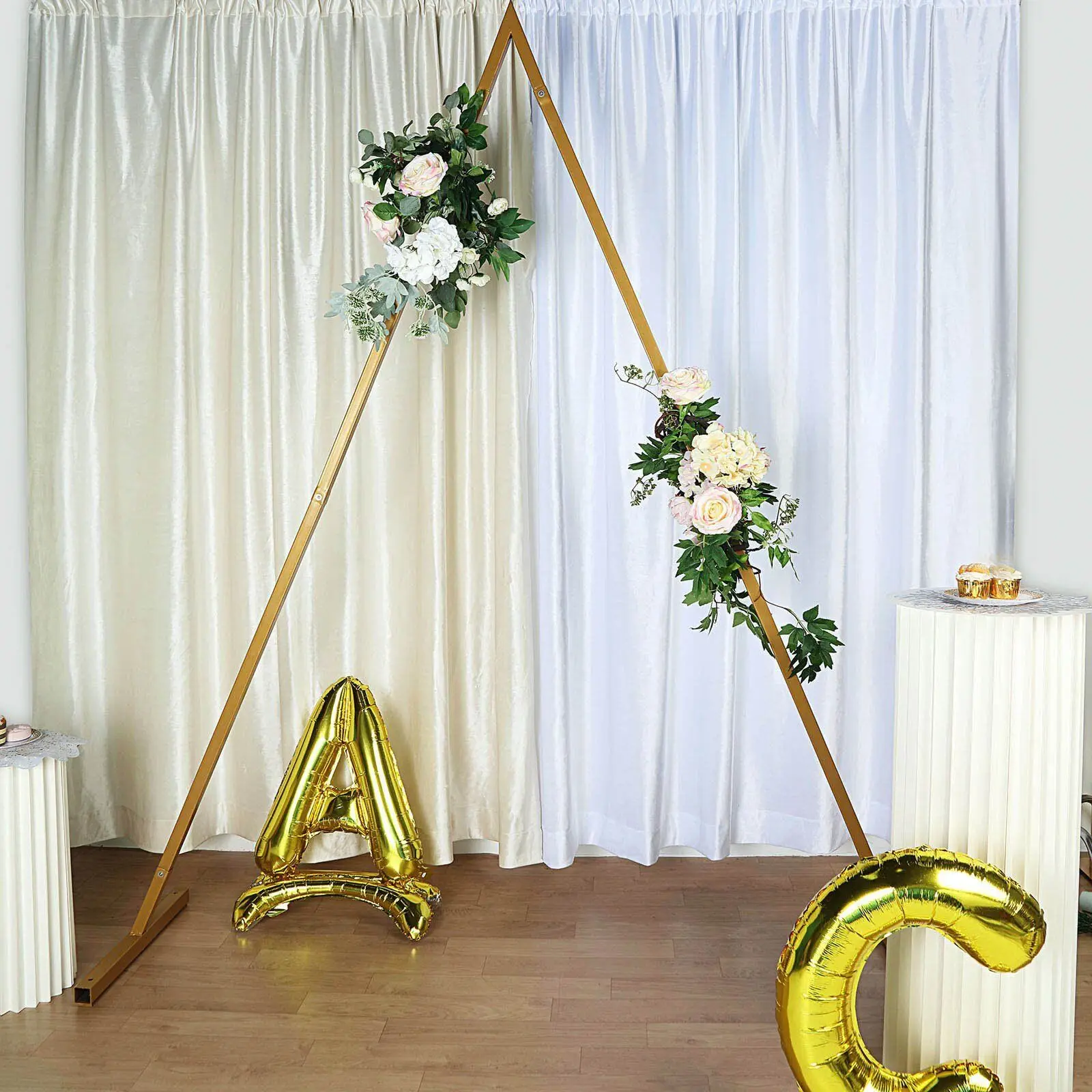 2PCS Wedding  Triangle Shelf Arches Flowers Rattan Iron Stand Party Event Stage Backdrop Decoration Iron Craft Geometric Props