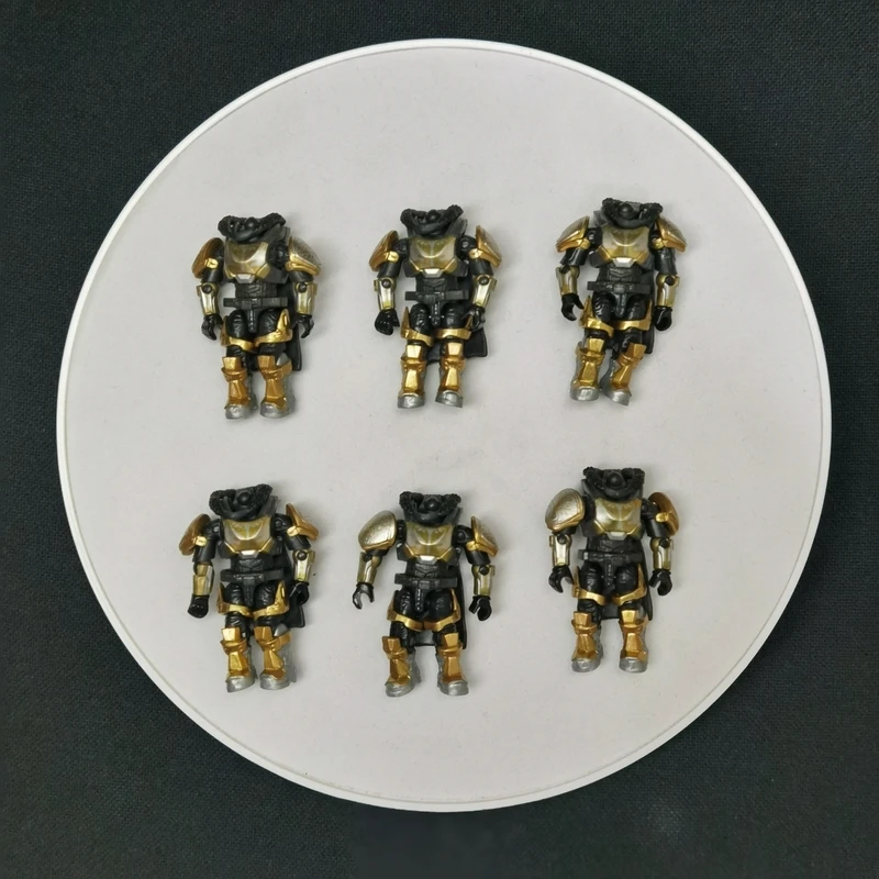 

Destiny Lord Saladin LOOSE FIGURES 6 BODIES WITHOUT HEAD