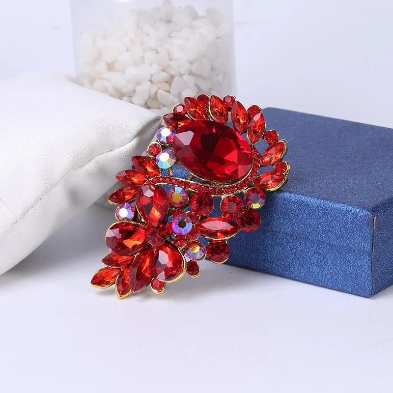 Dmari Luxury Jewelry Classic Crystal Flower Brooches For Female Clothing Party Accessories Specific Design Women Brooch