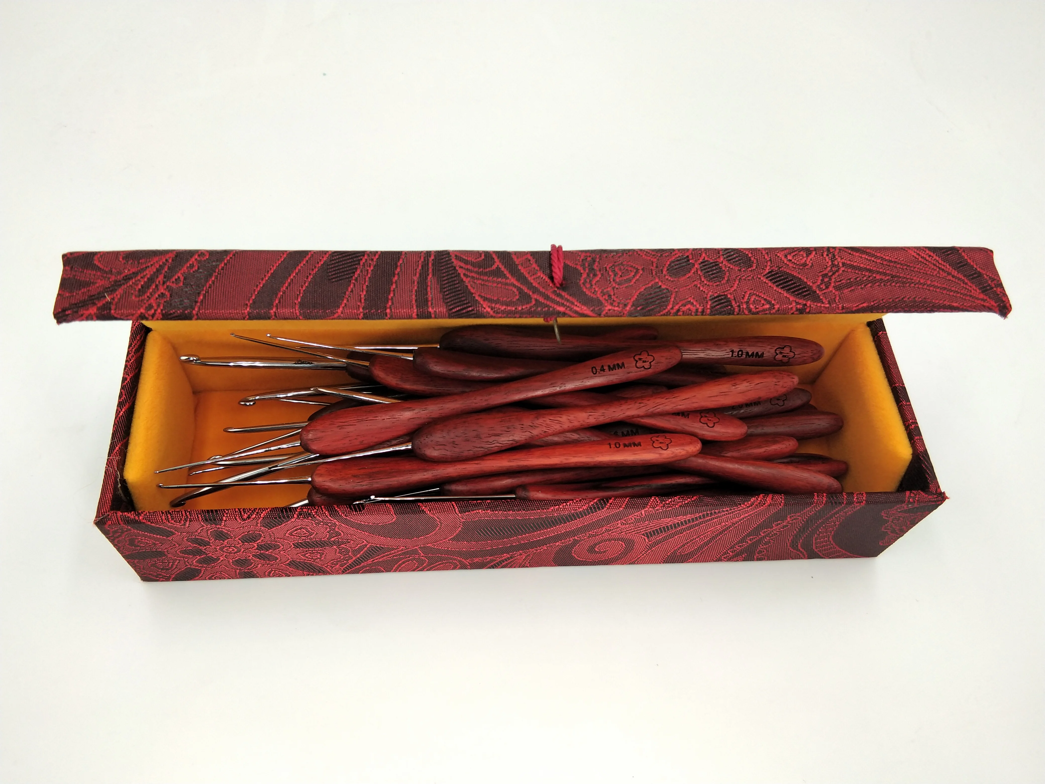 African rosewood with small leaves Wooden handle crochet precision polishing Needle full set antiskid household knitting tool