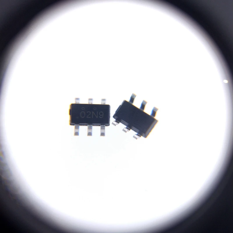 10 ピース/ロットオリジナルNDC7002N 02N9 02N sot-23-6 在庫