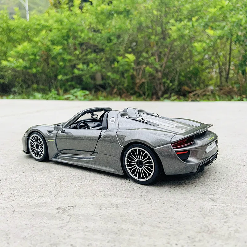 Bburago 1:24 Porsche 918 Spyder die casting alloy car model Art Deco Collection Toy tools gift factory authorization