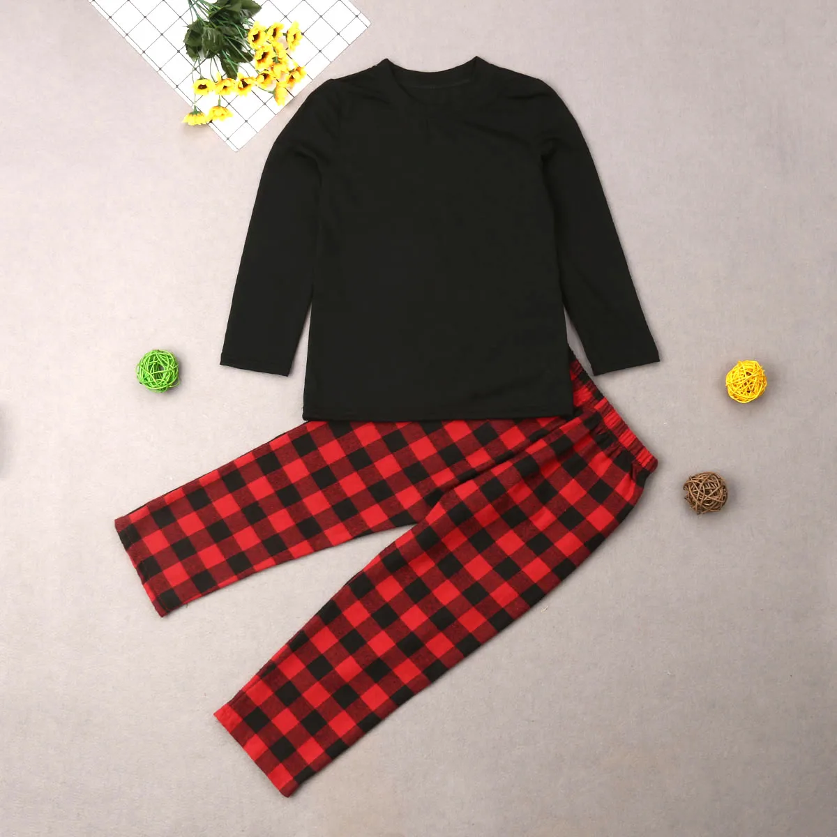 Conjunto de pijamas de Navidad a juego para la familia, ropa de dormir informal a cuadros para papá, mamá, niños y bebés, ropa de dormir para el