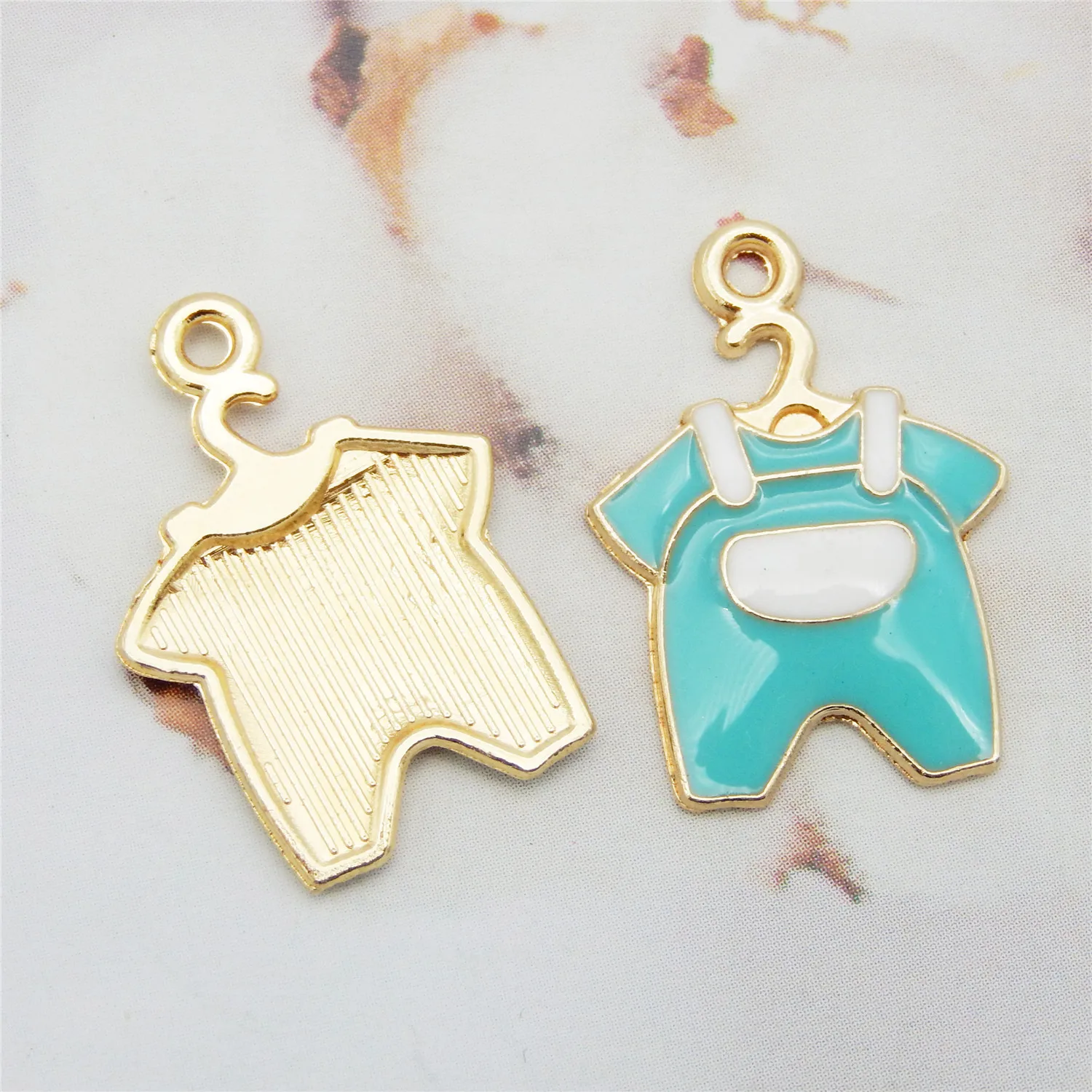 10pcs Cute Enamel Charms Baby Shower Children\'s Wear Bracelet Necklace Pendant Pink Blue Women Decor DIY Jewelry Accessory