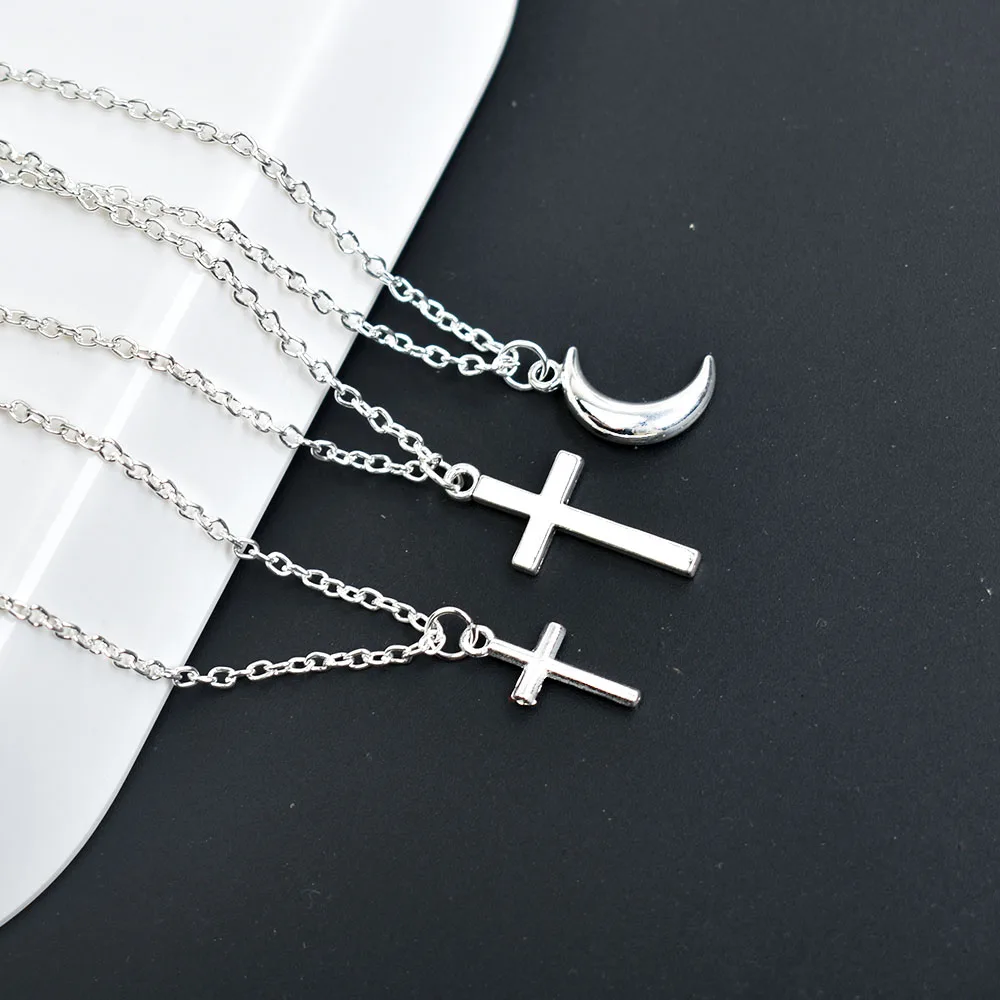 قلادة عنق بلون فضي للنساء ، قلادات صليب قمر بسيطة ، سلسلة معدنية ، إكسسوارات مجوهرات نسائية
