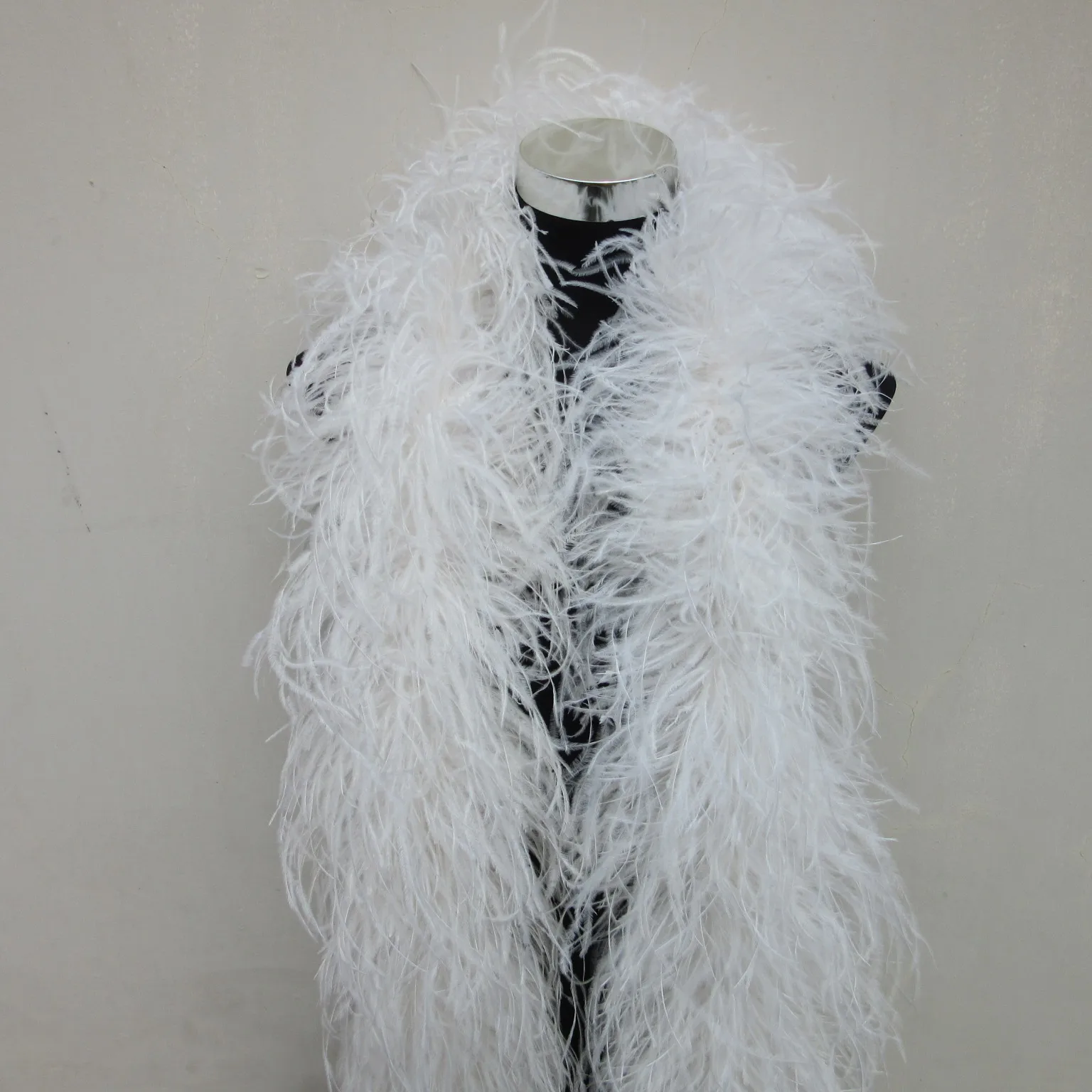 Beautiful 6ply Fluffy White Ostrich Feather Boa Plumas De Faisan Craft Decoration Home Carnival Celebration Plumes