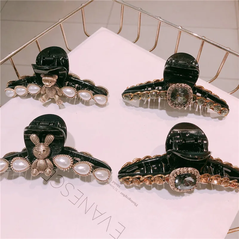 Fashion Girl Retro crystal Hair Claws Beam Hairpin Women Hair Accessories Beauty Hair Crab Clamp Headwear cute bear Hair Clip