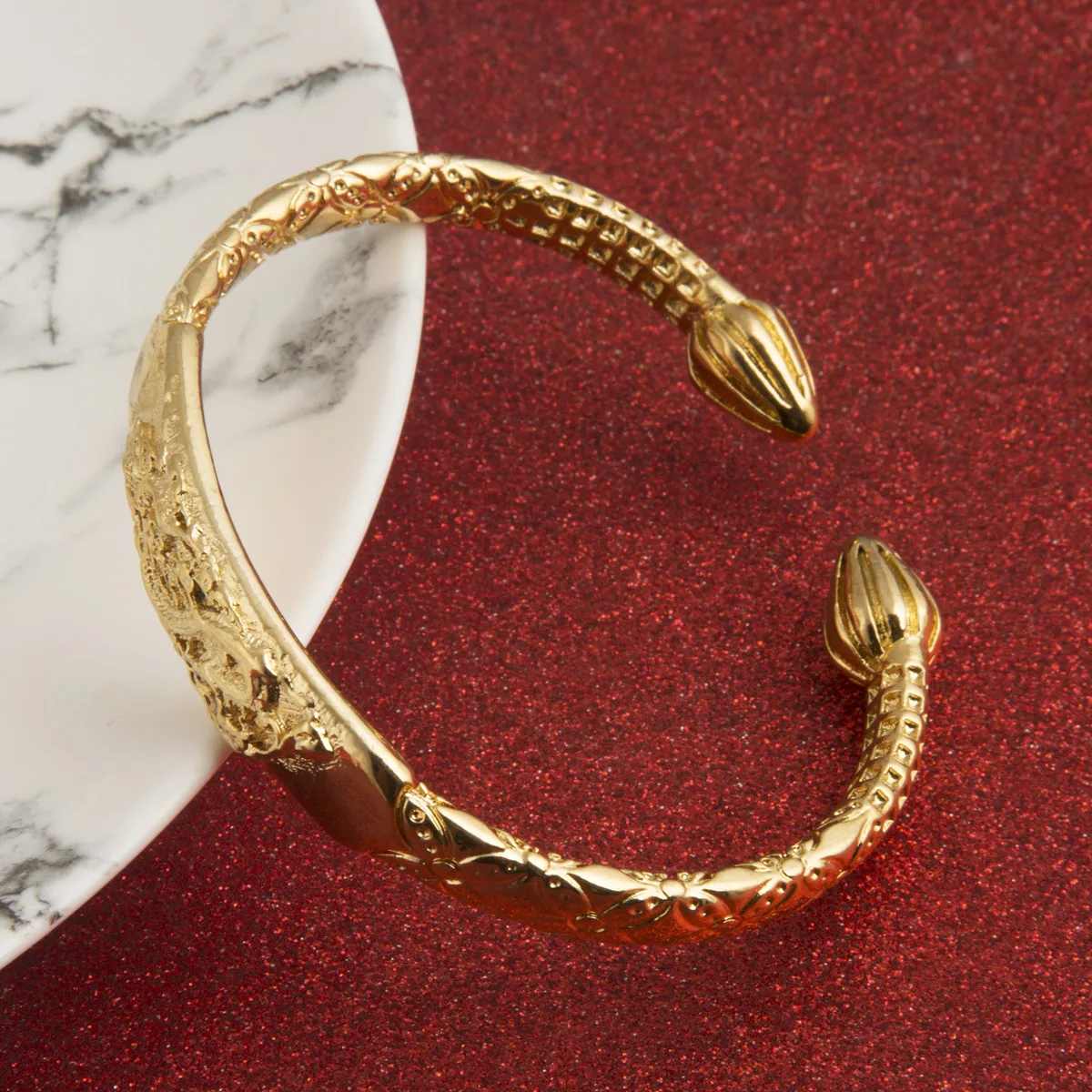 Gold Color Trendy Dragon Bracelet Fashion Accessories Bracelet for Women Bangles Charm Jewelry