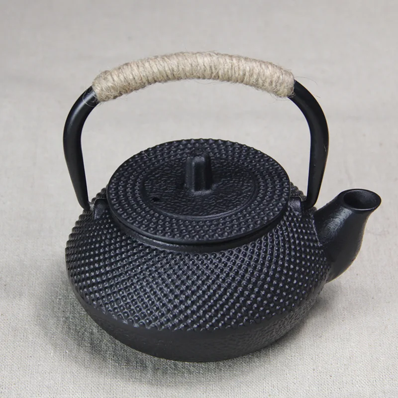 Many kinds of 0.3L small iron pot with filter screen 300ml to make tea     Coffee pot teapot   Coffee pot teapot