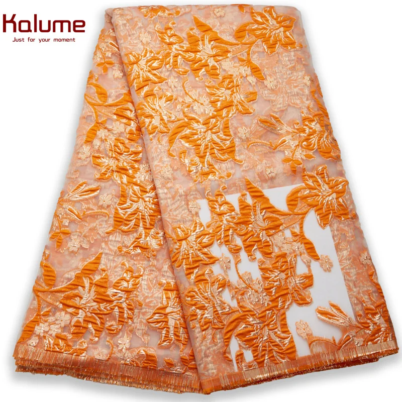 

Kalume African Jacquard Lace Fabric Nigerian Brocade Lace Fabric Soft French Gilding Fabric For Elegant Party Dresses F2710