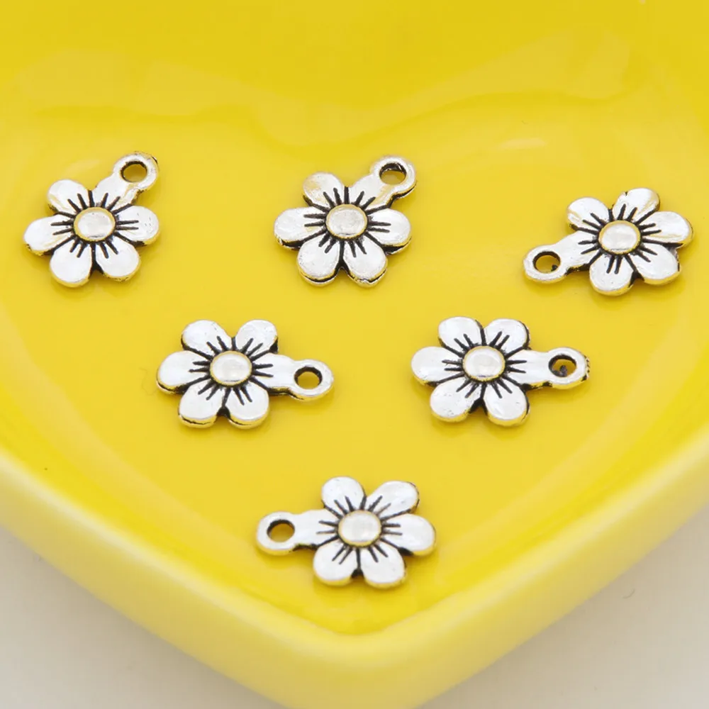 50pcs  Silver Color Cute Flower Beads Charms Plants Nature Pendant Bracelet Necklaces Jewelry Wholesale A3357