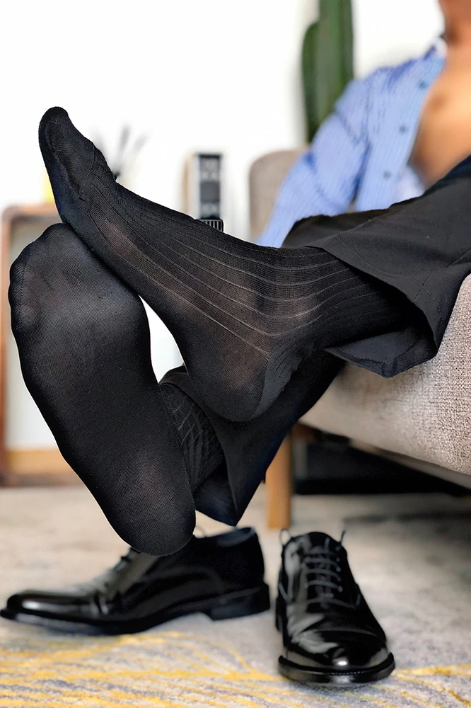 Men\'s Socks Mercerized Cotton Texture Dark Stripes Gentleman Dress Men with Medium Tube Cotton Socks Formal Dress Black Socks