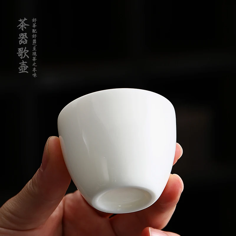 Bianco retrò piccola tazza Da tè in ceramica Design floreale tazza Da tè Vintage Tazze Da caffè in porcellana creativo Tazze Da tè tazza Da tè Set
