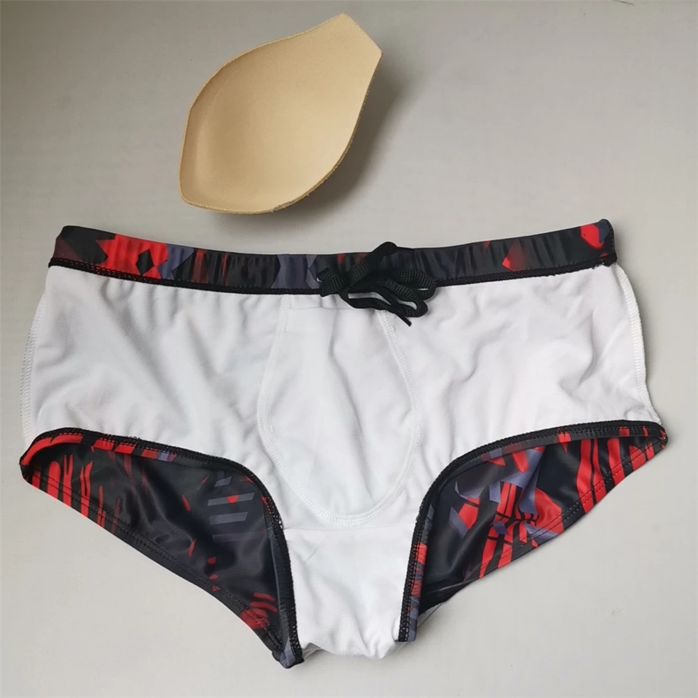 UXH Brand Mens Sexy Swimwear Trunks with Pad Fashion Red Black Printing Boxer Shorts Breathable Quick Dry Surfing Beach Shorts