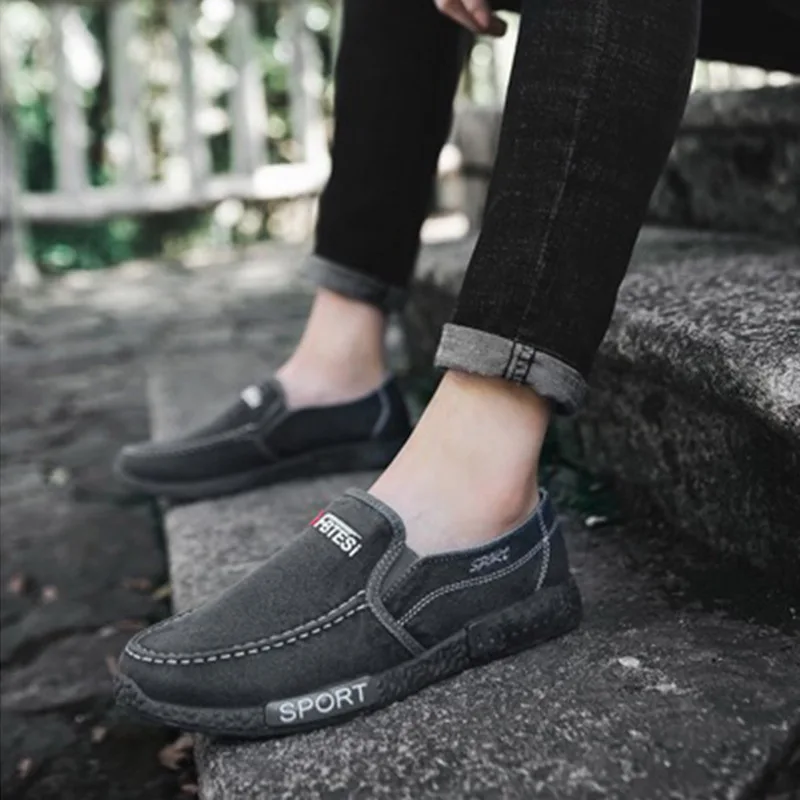 New Men Canvas Shoes Non-slip Comfortable Denim Shoes Sports Casual Fashion Breathable Men Sneakers Size 39-44