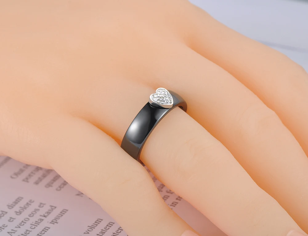 JeeMango Trendy Black Ceramic Heart Crystal Wedding Ring Jewelry For Women Stainless Steel Rhinestone Bohemia Party Ring JR19114