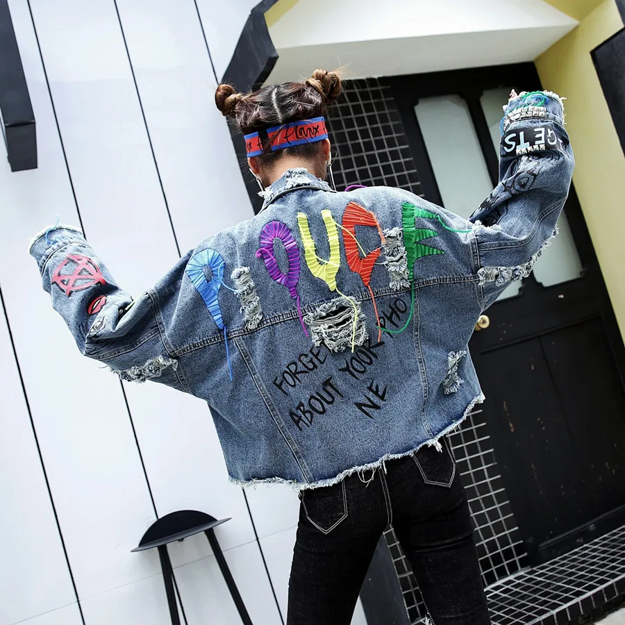 

Spring Autumn Streetwear Rivets Denim Jacket Colorful Letters Ribbons Women Punk Rock Ripped BF Design Graffit Print Coats NZ83