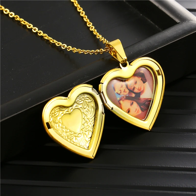 

Personalized Custom Photo Love Locket Pendant Necklace Stainless Steel Birthday/Christmas/Anniversary Jewelry For Women Men