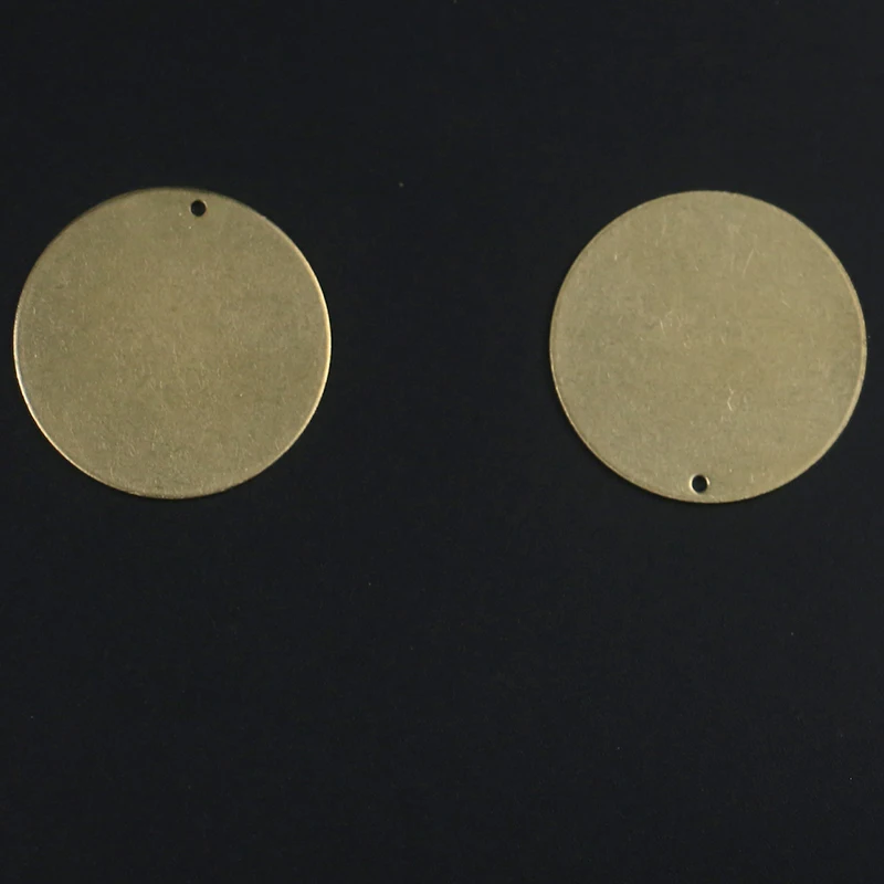 Brass round pendant charm Simple coin style single hole solid smooth disc charm, used for making DIY pendant jewelry