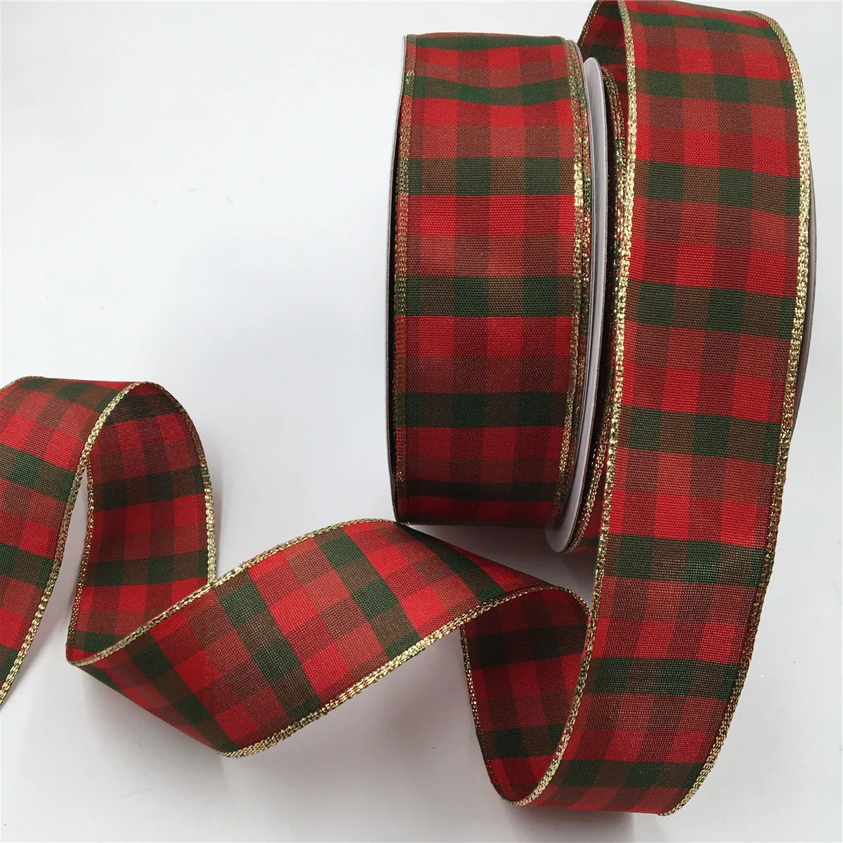 

25YARDS 38MM Wired Edge Red Green Buffalo Plaid Ribbon with Gold Edge for Birthday Decoration Chirstmas Gift DIY Wrapping 1-1/2"