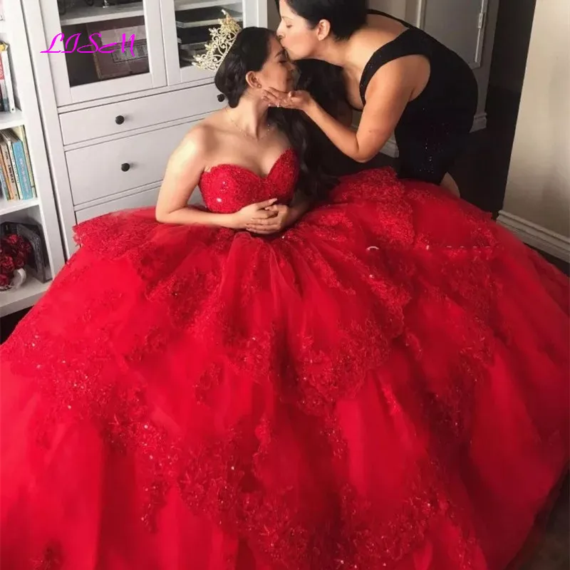 Đỏ Người Yêu Quinceanera Váy 2021 Áo Ngủ Choàng Tay Appliques ĐÍNH HẠT CƯỜM Công Chúa Cuộc Thi Đầm Dự Tiệc Ngọt 16 Bầu