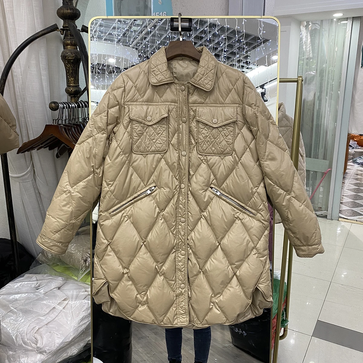 2024 New Winter Ultra Light 90% White Duck Down Coat Long Sleeve Warm Parka Outwear Female Casual Single Breasted Puffer Jacket