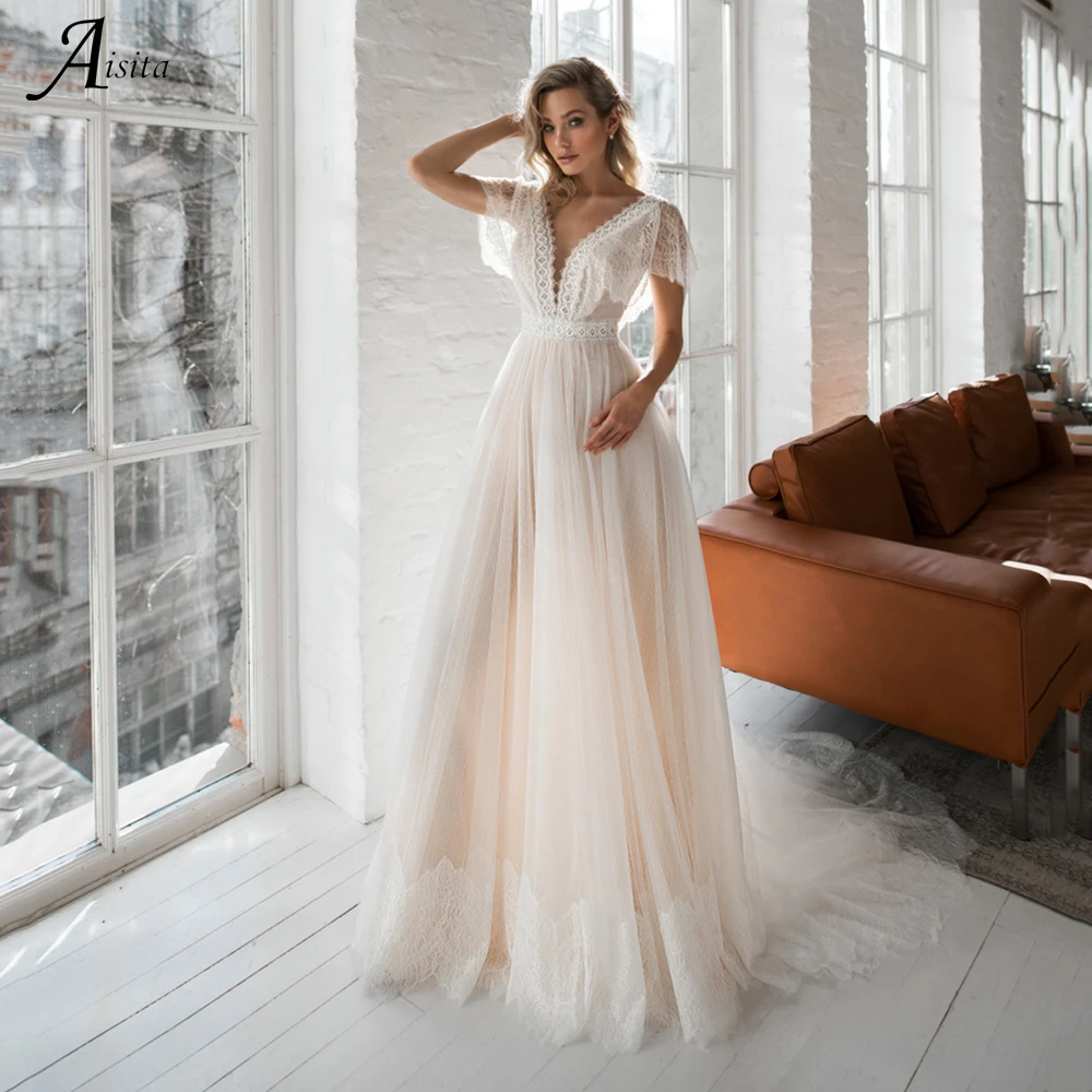 ชุดแต่งงานลูกไม้Appliquesที่กําหนดเองVคอหมวกBackless Tulle Sweep Train Beachชุดเจ้าสาวVestidos De Novia