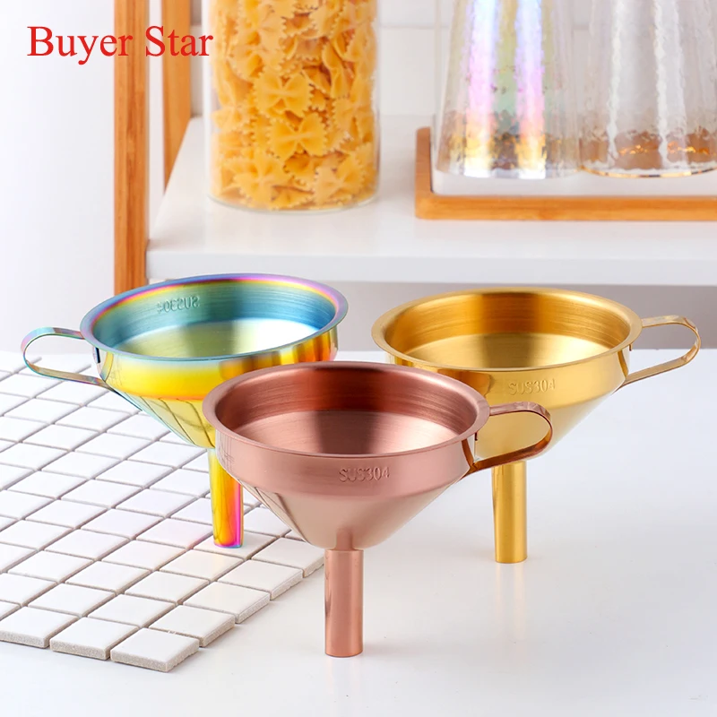 1pcs Hangable 10.7cm Stainless steel funnel Kitchen gadget household Gold metal Funnels set Spices Wine Flask Filter table tools