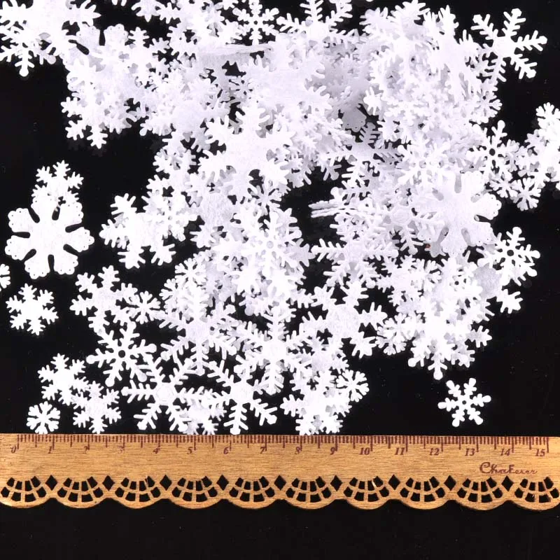 100pcs/lot White Felt Christmas Snowflake Patch Applique Scrapbooking Craft Sticker Non-woven Patch DIY CP2767