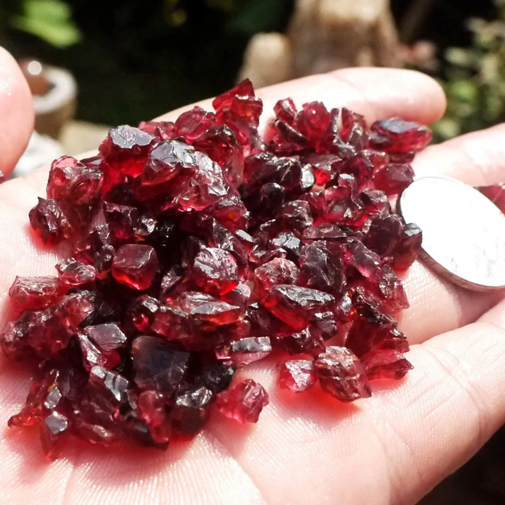 100g Natural Red Garnet Tumbled Quartz Crystal Gravel Healing Energy Rough Mineral Specimen Collectables Garden Home Decor