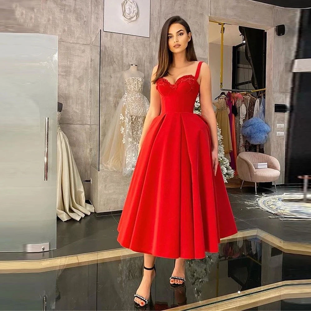 Vestido de fiesta corto de satén con Espalda descubierta, vestido de noche con apliques de encaje, escote Corazón, Rojo