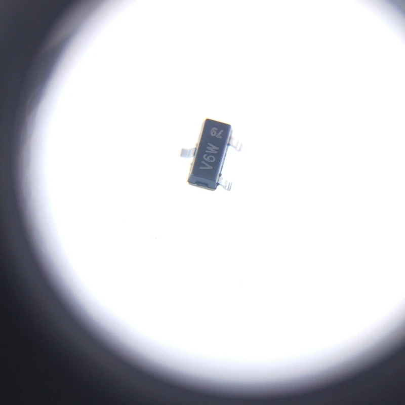 50 قطعة/الوحدة الأصلي PESD15VL2BT V6W ESD SOT-23 في الأوراق المالية