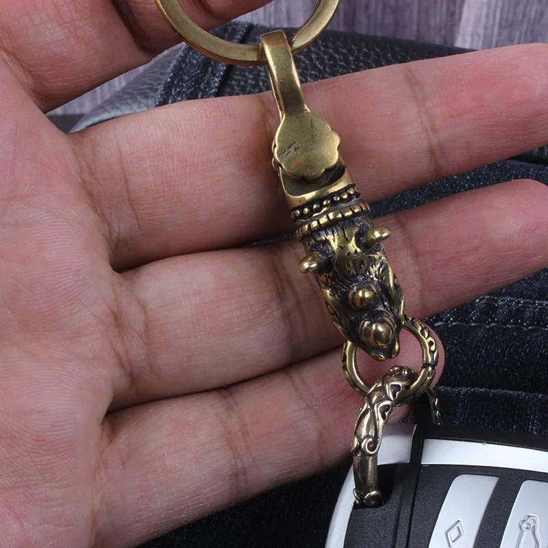 Retro Keychain Pendant Brass Rhino Buckle Motorcycle Key Chain Ring Hanging Jewelry DIY Keyring Hook Accessories American Casual
