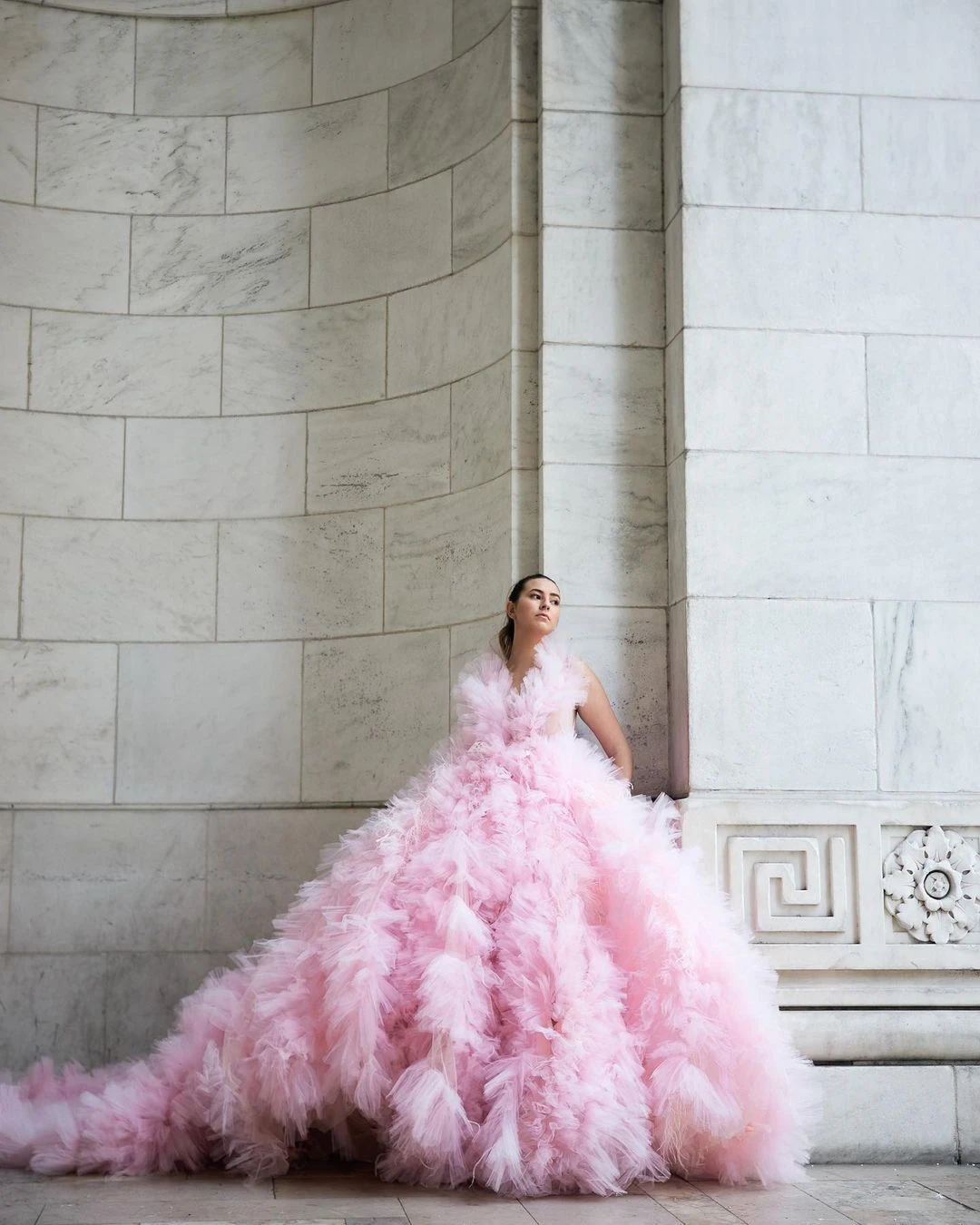 Abito da ballo in Tulle rosa abito da sposa con scollo a v davvero gonfio abiti da sera abbaglianti abito da ballo formale da donna con abito da sposa in treno