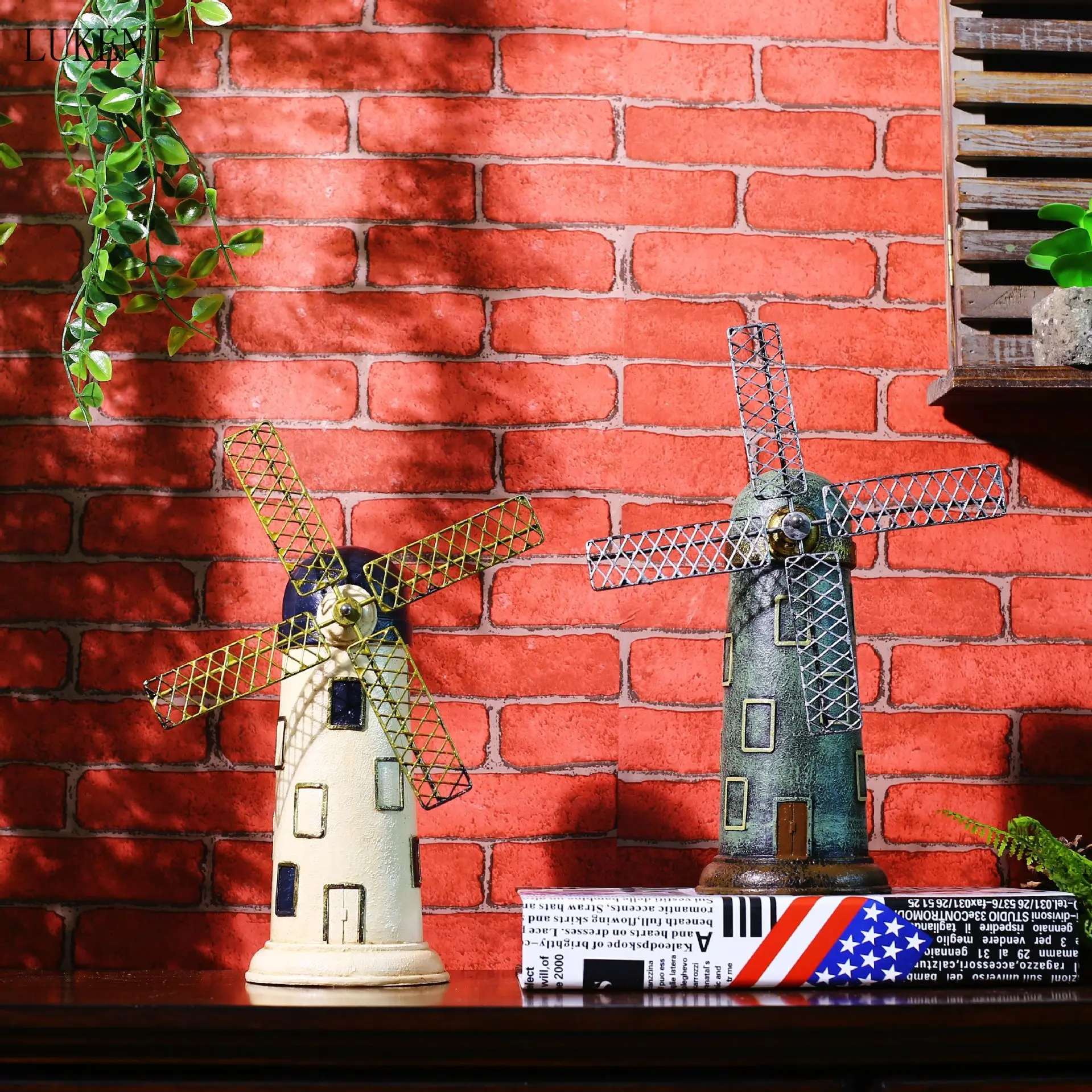 

Dutch Building Windmill Resin Craft Decoration Decoration Coffee Bar Home Creative Piggy Bank