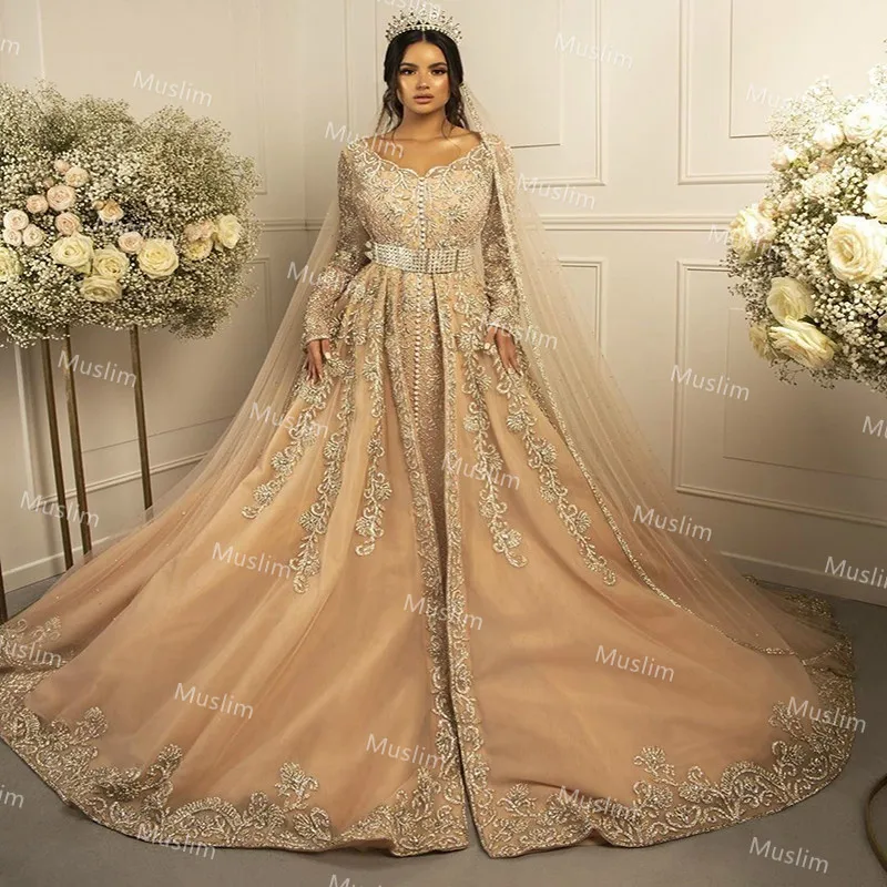 

Luxury Gold Kaftan Morrocan Wedding Dresses With Appliques Vintage Long Sleeve Muslim Arabian Wedding Gowns Princess Customized