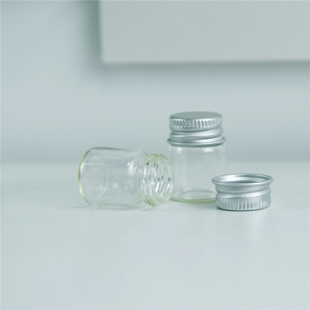 100 pcs 22x30mm 5ml Spiral Mouth Aluminum Cap Mini Glass Bottles Essential Oil Incense Glass Vials Wishing Stars 5cc Bottles