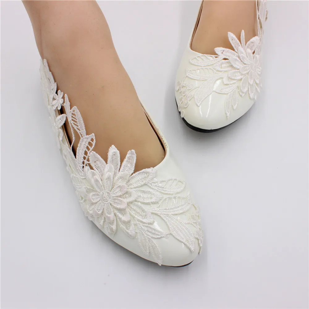 Hot seller flat white ladies shoes lace wedding dress shoes soft soles bridal shoes Large size wedding shoes with rubber soBH171