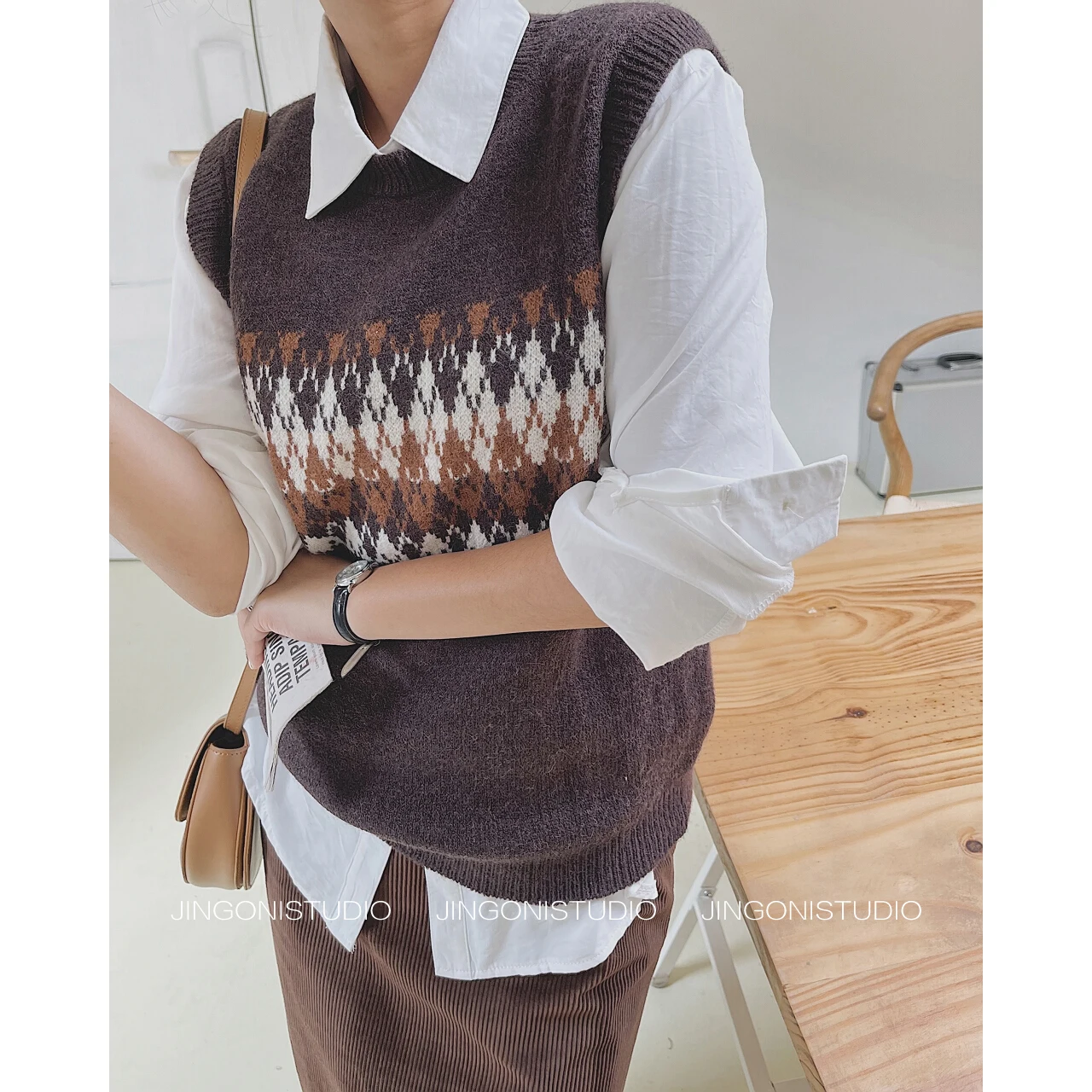 2021 Women's Brown Autumn Winter Plaid Sleeveless Jacket Knitted Vest Bodywarmer Heated Sweater Coat Pullover Clothing Waistcoat