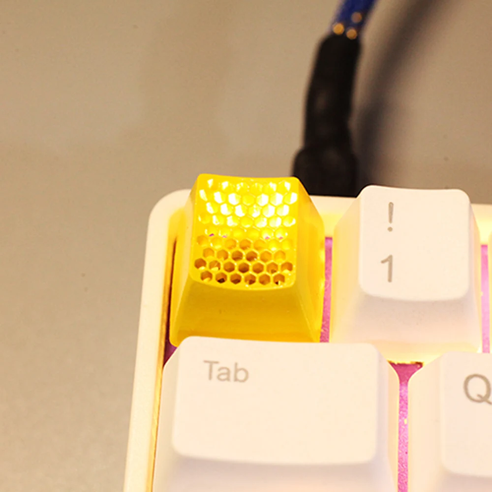 Imagem -03 - Teclas de Resina para Decoração e Substituição de Teclado Mecânico em Formato de Favo de Mel Dourado 3d com Iluminação de Fundo para Cereja mx Switch