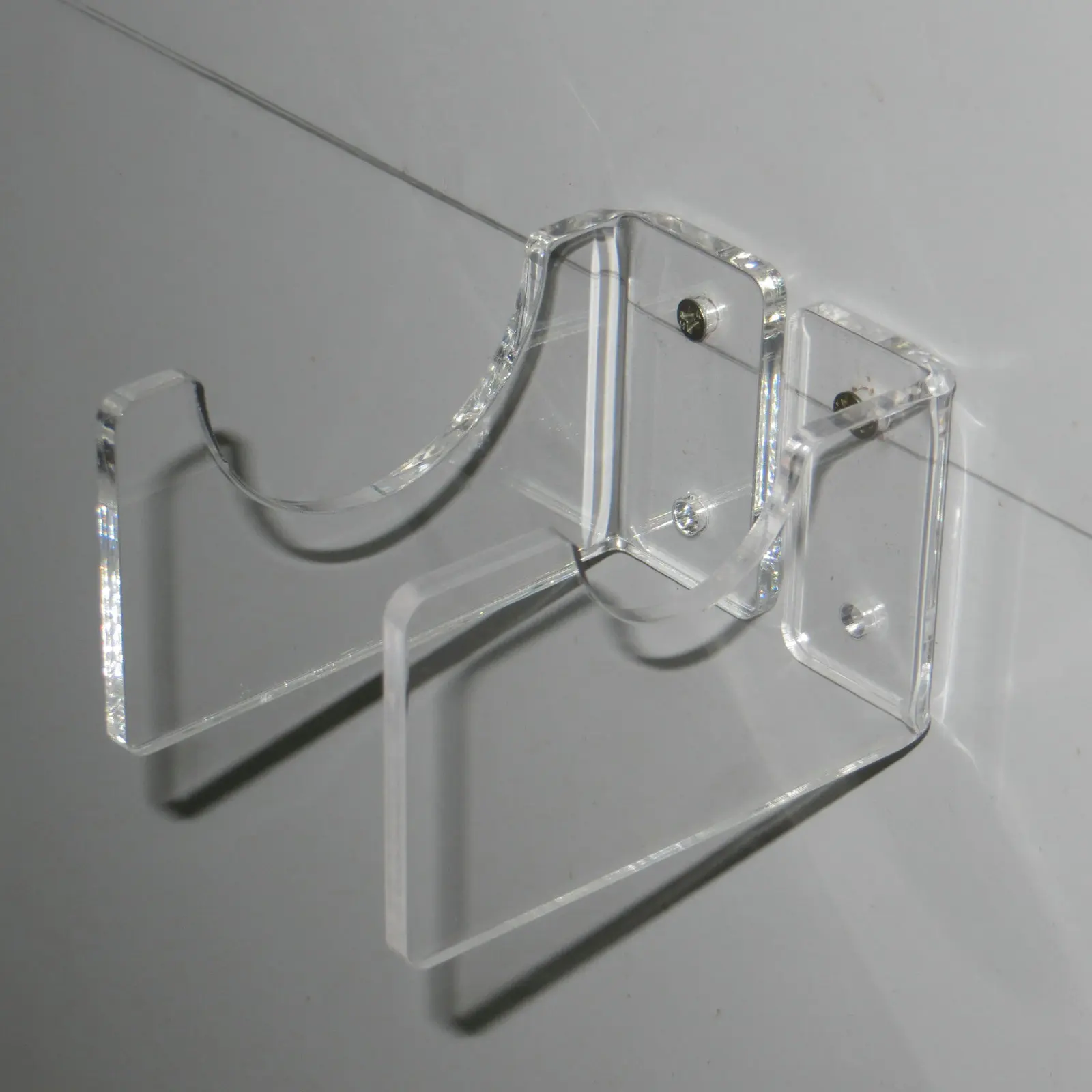Paquete de 2 soportes de pared para pistola con soporte para rifle 223/5.56, pantalla de montaje en pared AR vertical con material PA fuerte y sólido que soporta 350 libras de Paquete de 2 soportes de pared para pistola con soporte para rifle 223/5.56, pantalla de montaje en pared AR vertical con material PA fuerte y sólido que soporta 350 libras de