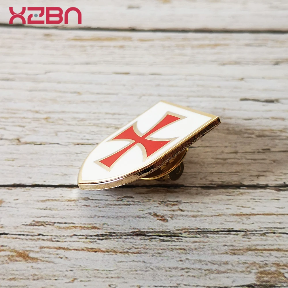 Masonic Lapel Pins Freemasonary Badge Mason Freemason Knight Templar Red White black Crossed Shield Exquisite Banquet Brooch