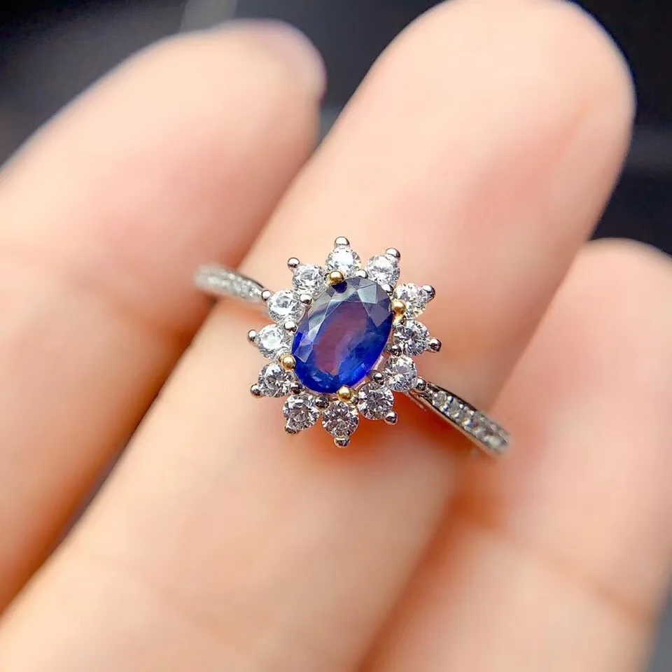 Natural sapphire ring, classic style, perfect quality gemstone, 925 silver, especially recommended
